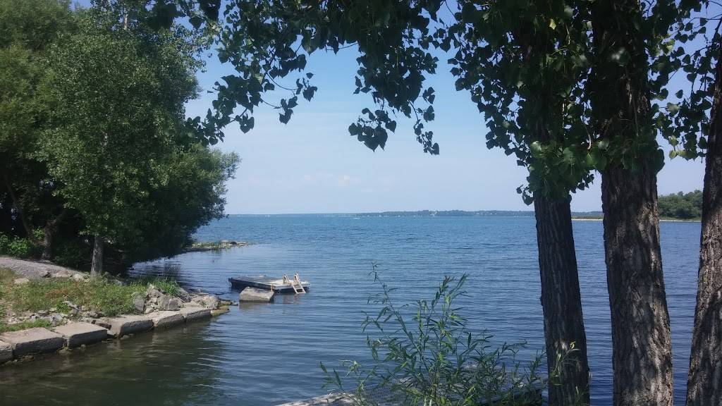 Restaurant Terrasse Du Lac | restaurant | 286 Boulevard de Maple Grove, Maple Grove, QC J6N 1L3, Canada | 4504297989 OR +1 450-429-7989