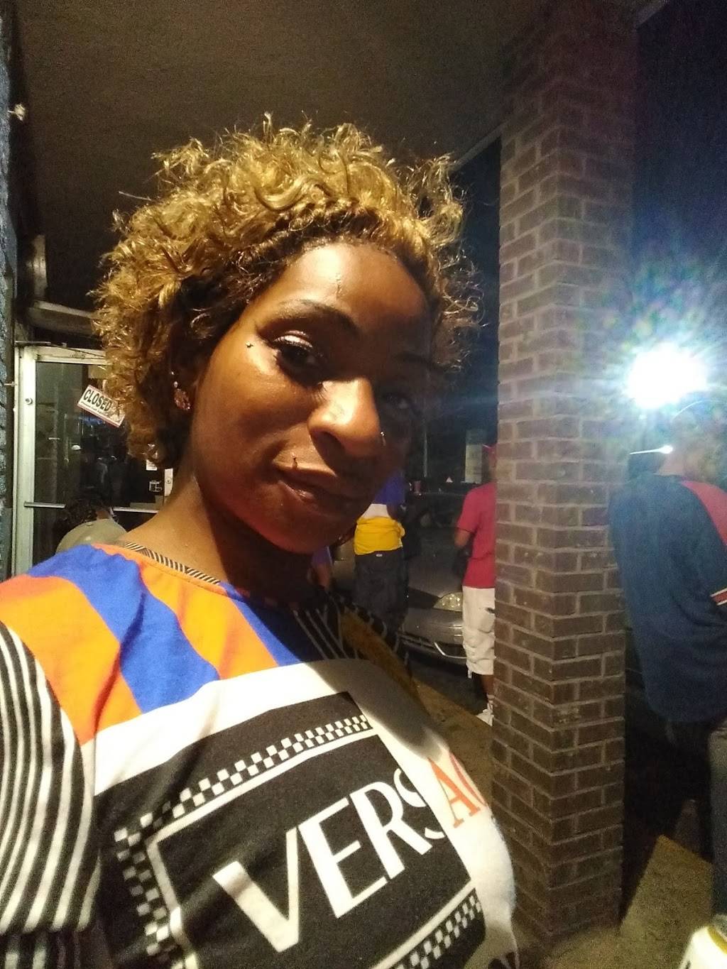 Jus Ds Wings | restaurant | 1221 Joseph E. Boone Blvd NW, Atlanta, GA 30314, USA | 4044815283 OR +1 404-481-5283