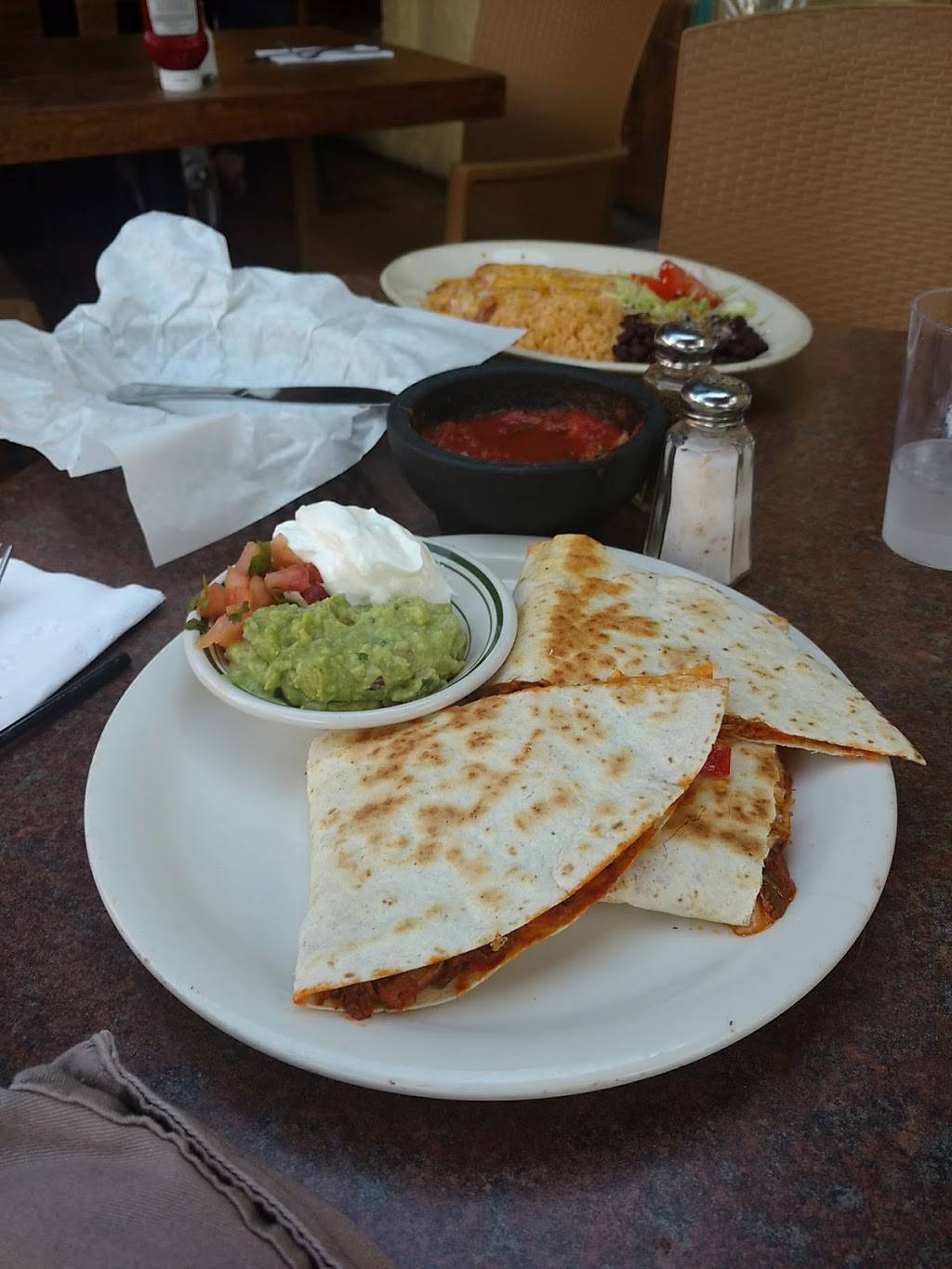 Agave Marias Restaurant & Cantina | restaurant | 106 S Montgomery St, Ojai, CA 93023, USA | 8056466353 OR +1 805-646-6353