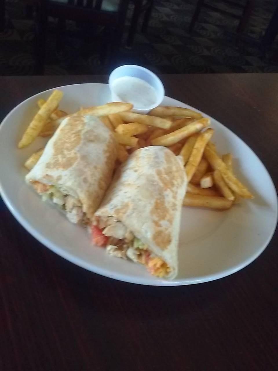 Falcon Family Restaurant | restaurant | 1021 S Main St, Bowling Green, OH 43402, USA | 4198194494 OR +1 419-819-4494