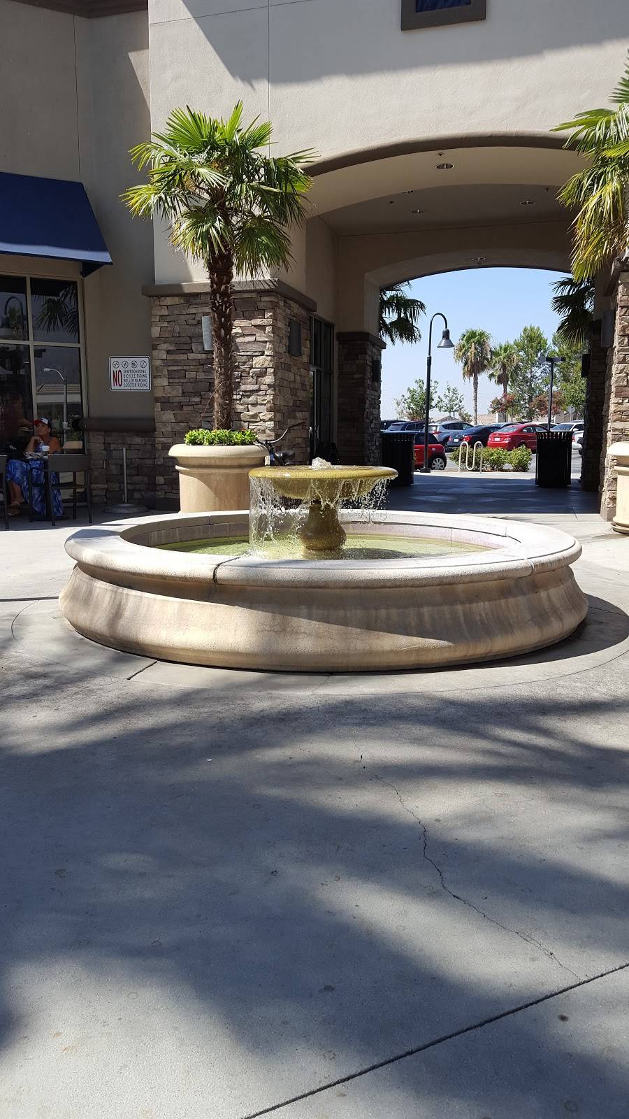 Starbucks | cafe | 12273 Highland Ave #100, Rancho Cucamonga, CA 91739, USA | 9098998960 OR +1 909-899-8960