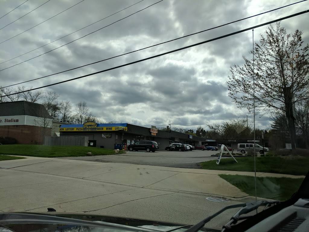 Stadium Deli & Liquor | meal takeaway | 1956 S Industrial Hwy, Ann Arbor, MI 48104, USA | 7346622885 OR +1 734-662-2885