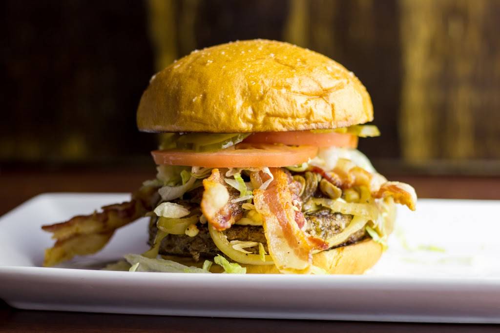 Bradys Tavern | restaurant | 31231 Southfield Rd, Beverly Hills, MI 48025, USA | 2486426422 OR +1 248-642-6422