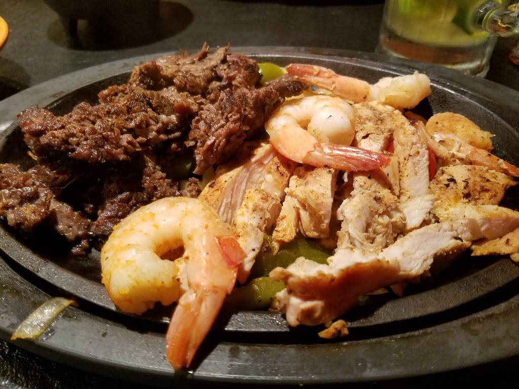 Tequilas Mexican Bar & Grill | restaurant | 370 West Washington Street, East Peoria, IL 61611, USA | 3096942685 OR +1 309-694-2685