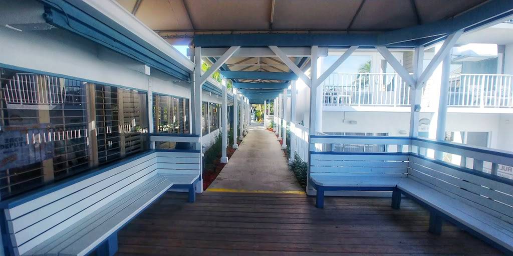 Loft Restaurant and Tiki bar | night club | 4307 SE Bayview St, Stuart, FL 34997, USA | 7722235048 OR +1 772-223-5048