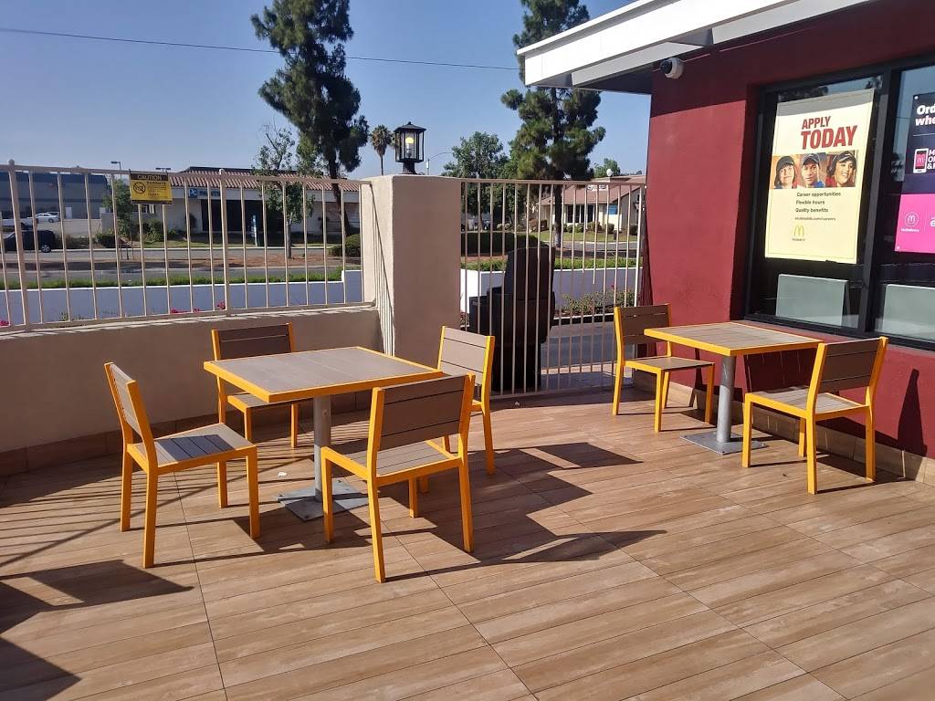 McDonalds | cafe | 886 Fletcher Pkwy, El Cajon, CA 92020, USA | 6195792228 OR +1 619-579-2228