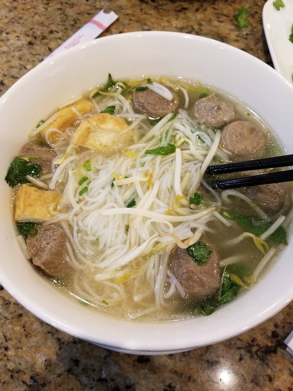 V Bistro | restaurant | 19775 US-59, Humble, TX 77338, USA | 2815407467 OR +1 281-540-7467