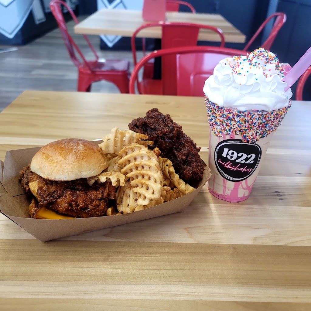 Holy Cluck Dearborn Hts | restaurant | 25827 W Warren St, Dearborn Heights, MI 48127, USA | 3139081495 OR +1 313-908-1495