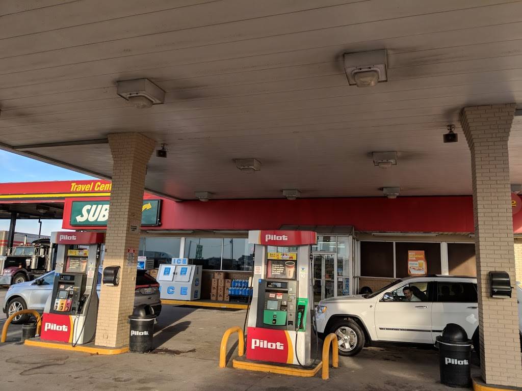 Subway | restaurant | 2975 N Plainview Rd, Walcott, IA 52773, USA | 5632845152 OR +1 563-284-5152