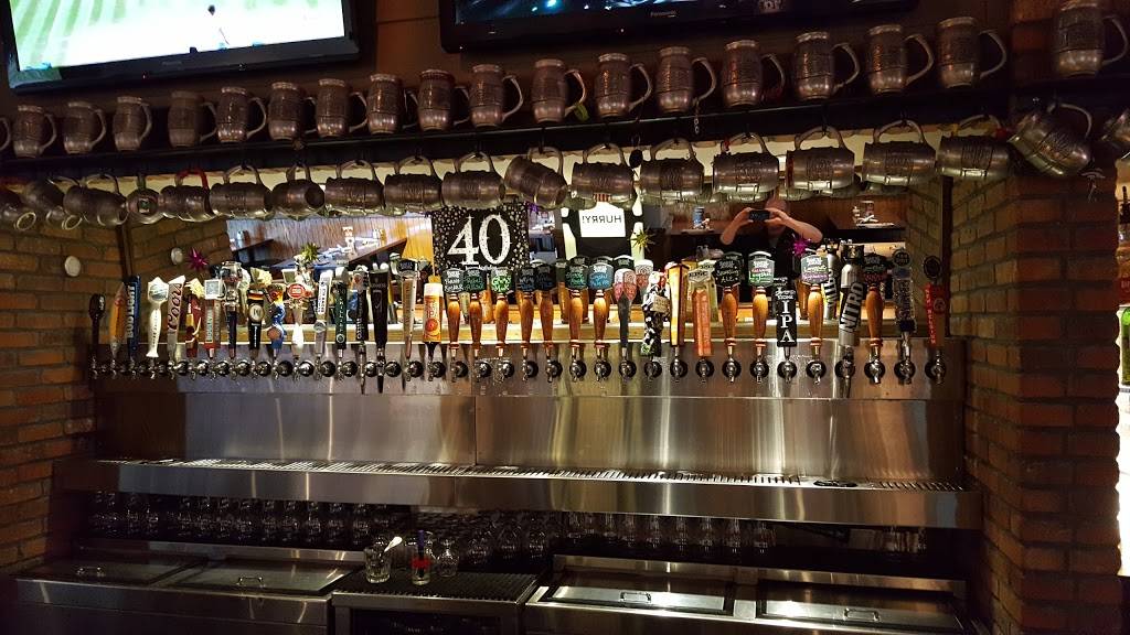 Old Chicago | restaurant | 6105 S Main St, Aurora, CO 80016, USA | 3036171442 OR +1 303-617-1442