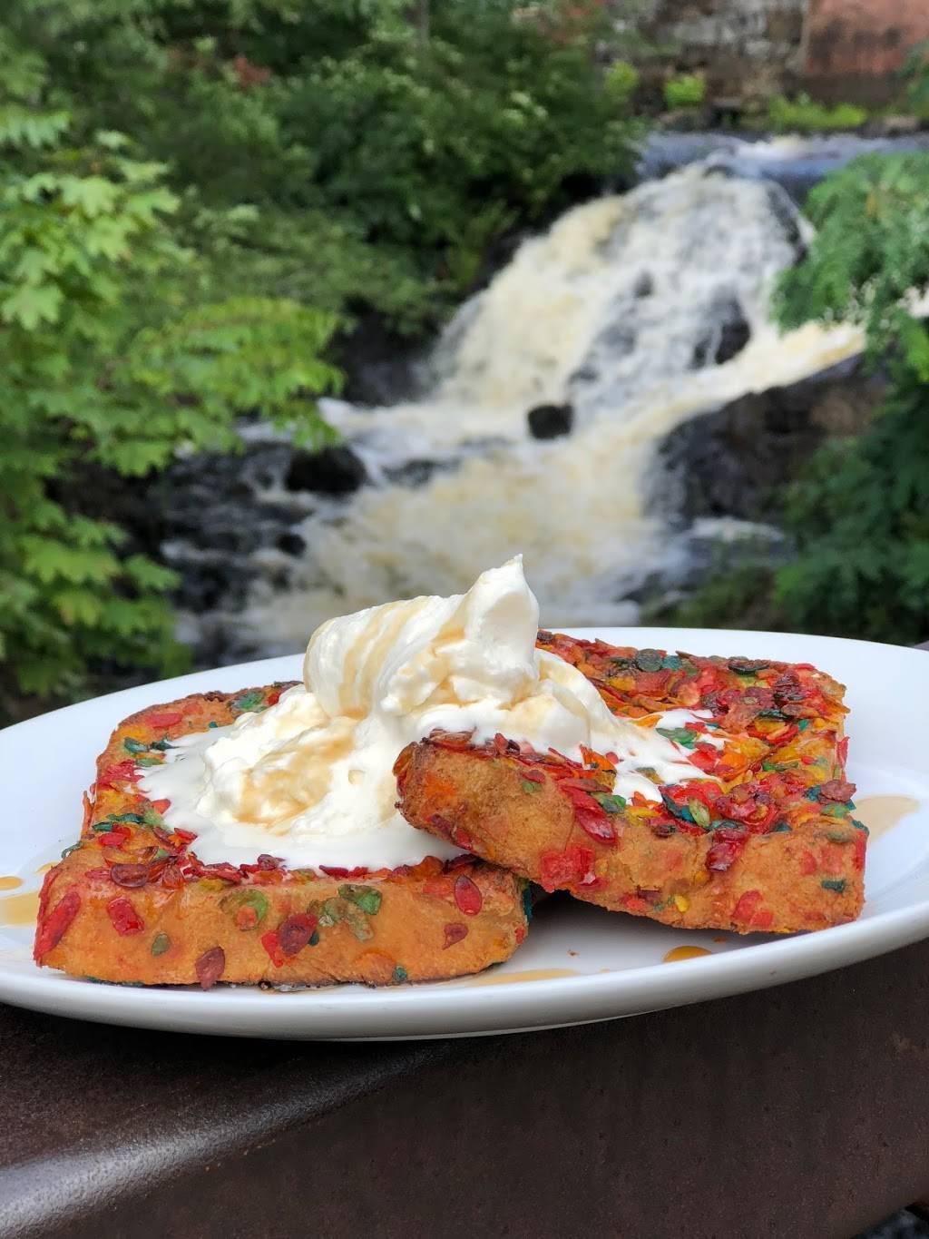 Starlite Amesbury | restaurant | 37 Main St, Amesbury, MA 01913, USA | 9787925746 OR +1 978-792-5746