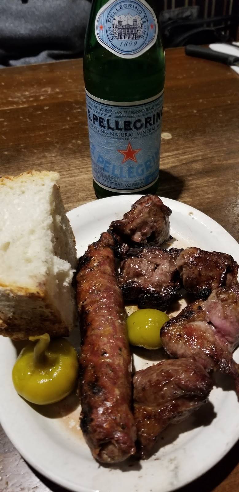 Santarpios Pizza | restaurant | 71 Newbury St, Peabody, MA 01960, USA | 9785351811 OR +1 978-535-1811