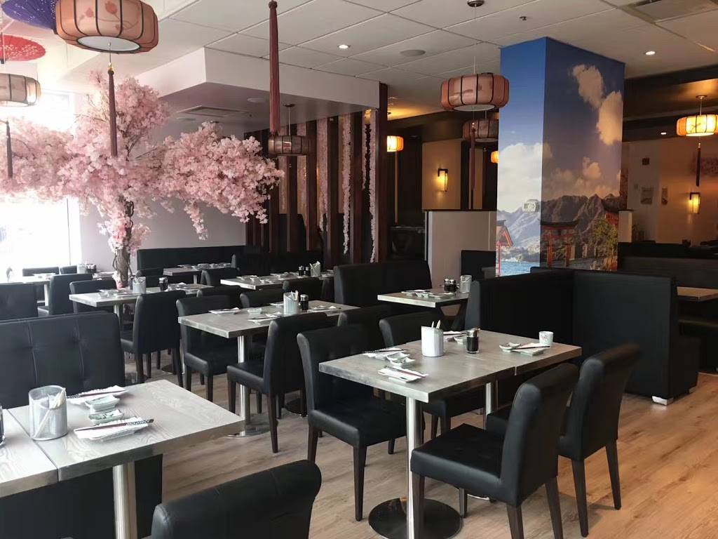 Sushi Sakura | restaurant | 3400 Chemin des Quatre-Bourgeois, Québec, QC G1W 2L3, Canada | 5819818008 OR +1 581-981-8008