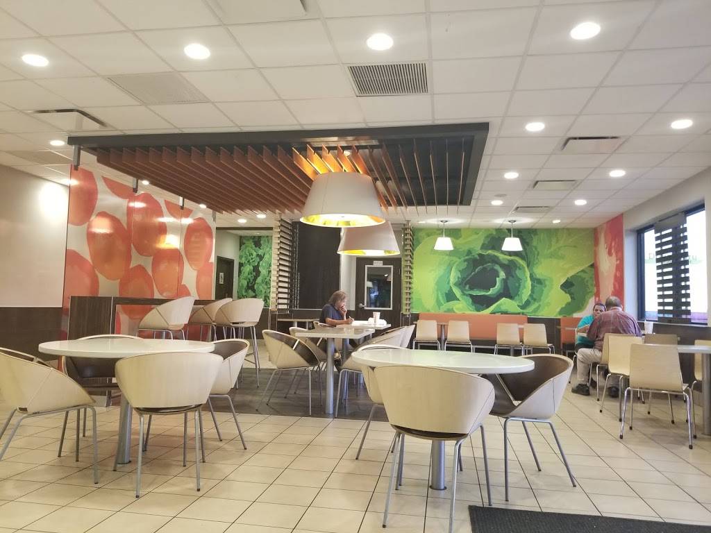 McDonalds | cafe | 6101 N Mesa St Ave, El Paso, TX 79912, USA | 9158335959 OR +1 915-833-5959