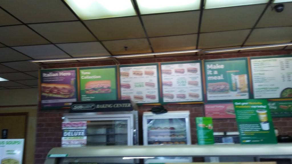 Subway | restaurant | 64 Dixon Springs Hwy, Carthage, TN 37030, USA | 6157356430 OR +1 615-735-6430