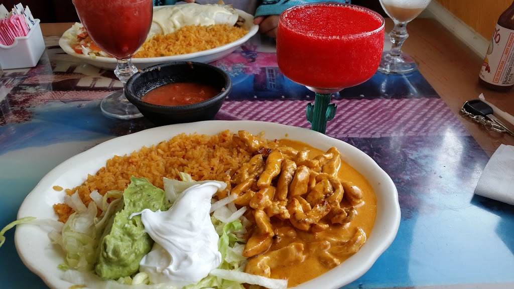 Las Flores | restaurant | 125 E High St, Rockwell City, IA 50579, USA | 7122975008 OR +1 712-297-5008