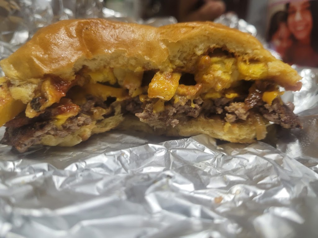 Peruvian Food Truck Vichama Sabores del Peru | restaurant | 6104 N Mesa St #79912, El Paso, TX 79912, USA | 9154019443 OR +1 915-401-9443