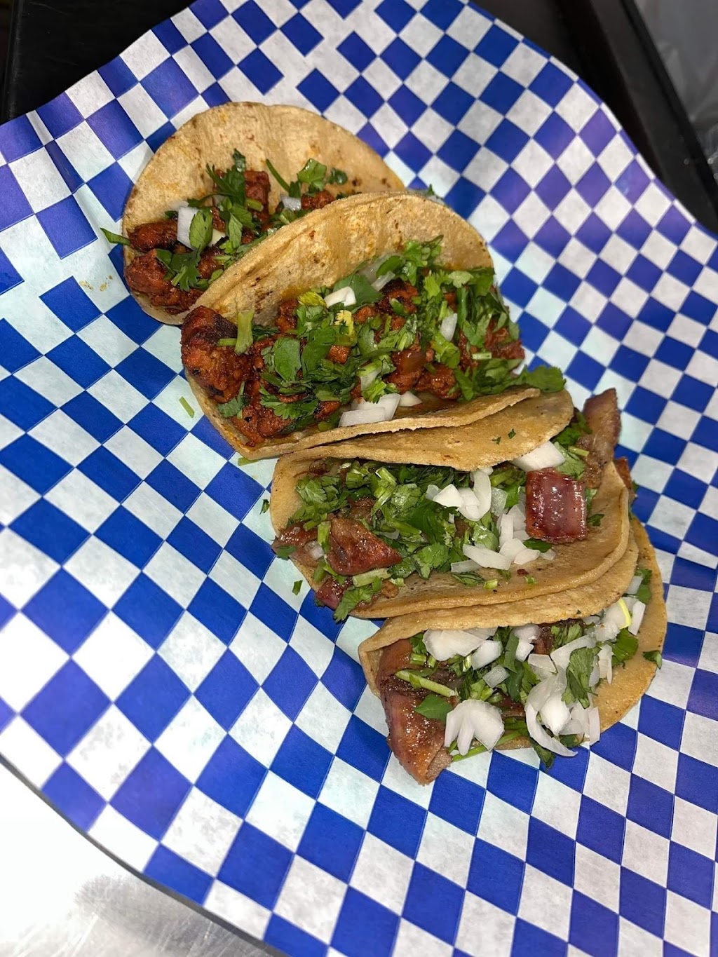 Explosive Taco | restaurant | 1744 S Pacific Ave, Yuma, AZ 85365, USA | 9283669995 OR +1 928-366-9995