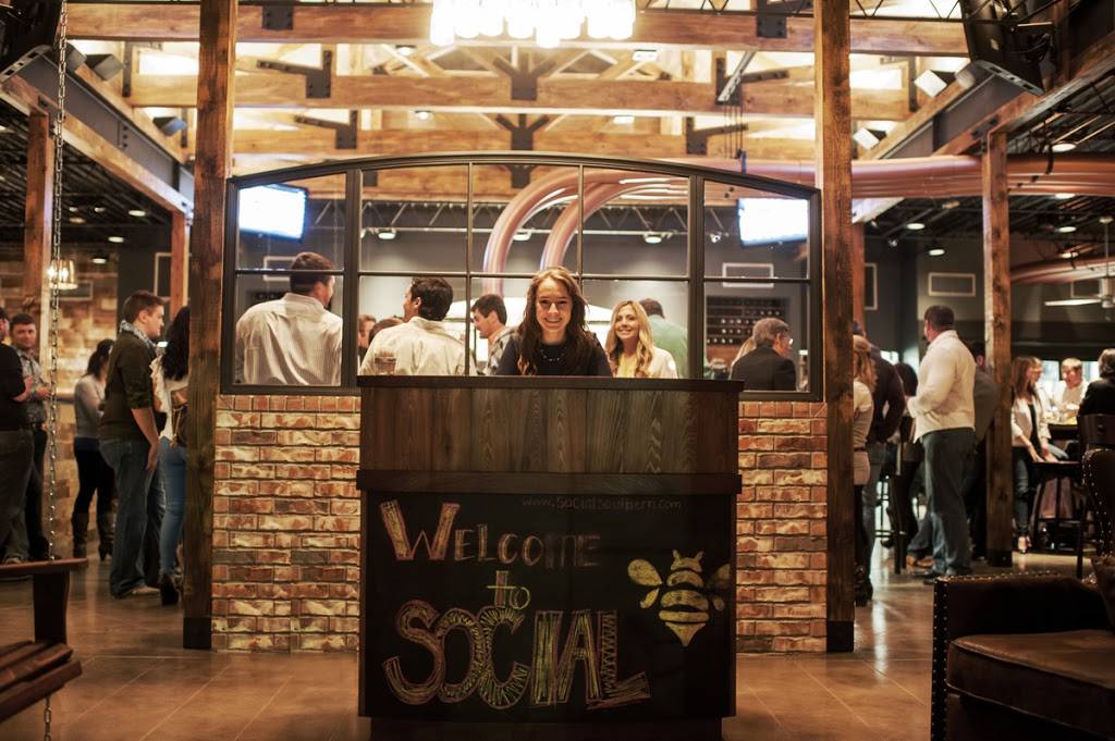 Social Southern Table & Bar | restaurant | 3901 Johnston St, Lafayette, LA 70503, USA | 3374563274 OR +1 337-456-3274