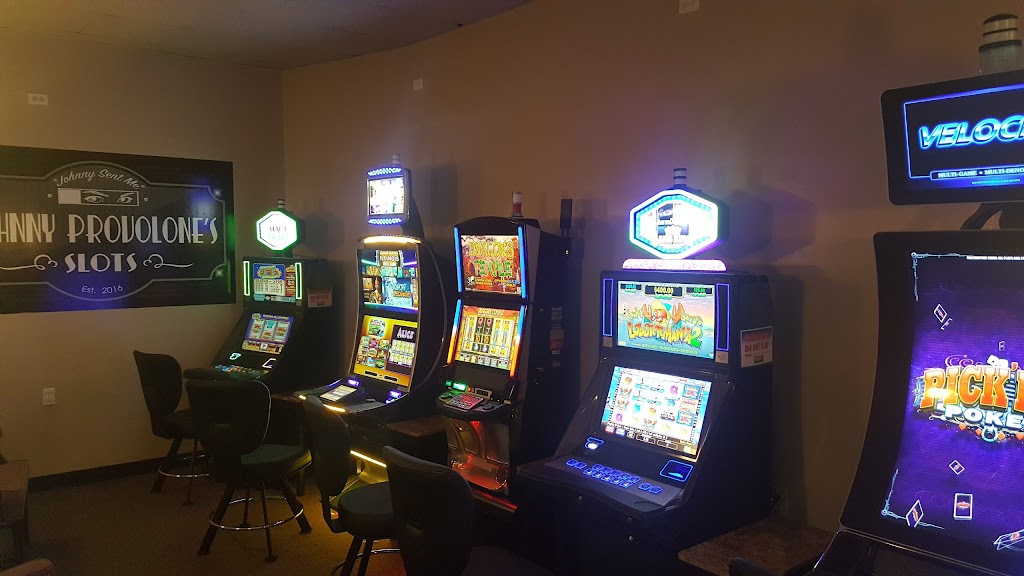 Johnny Provolones | restaurant | 1314 N Michigan Ave, Marshall, IL 62441, USA | 2178262100 OR +1 217-826-2100