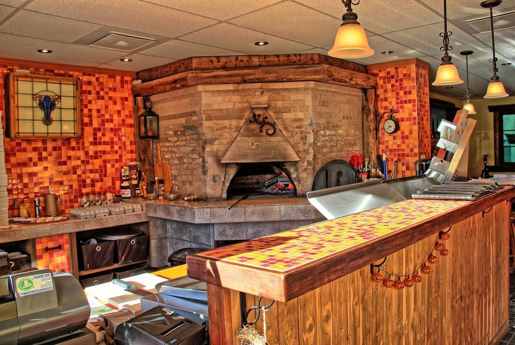 Le Feu De Bois | restaurant | 1126 Boulevard de Sainte-Adèle, Sainte-Adèle, QC J8B 0K2, Canada | 4502290200 OR +1 450-229-0200