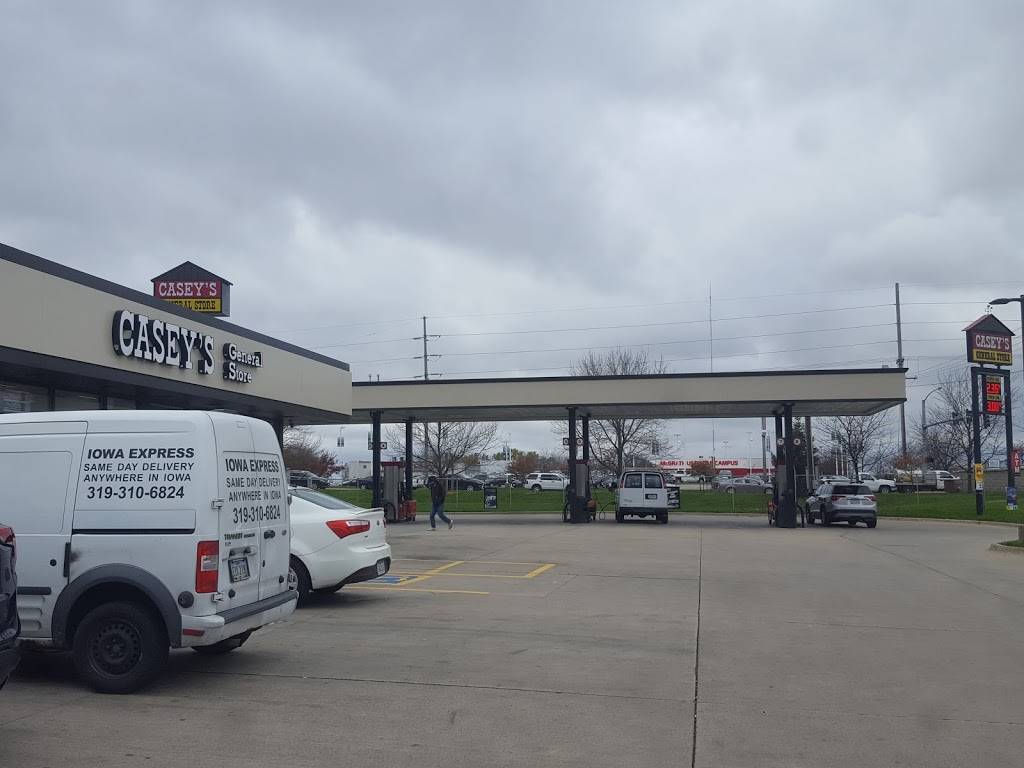 Caseys | restaurant | 780 N Center Point Rd, Hiawatha, IA 52233, USA | 3193781304 OR +1 319-378-1304