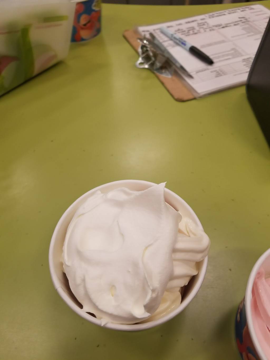 Menchies Frozen Yogurt | bakery | 11331 Thienes Ave, South El Monte, CA 91733, USA | 6264444779 OR +1 626-444-4779