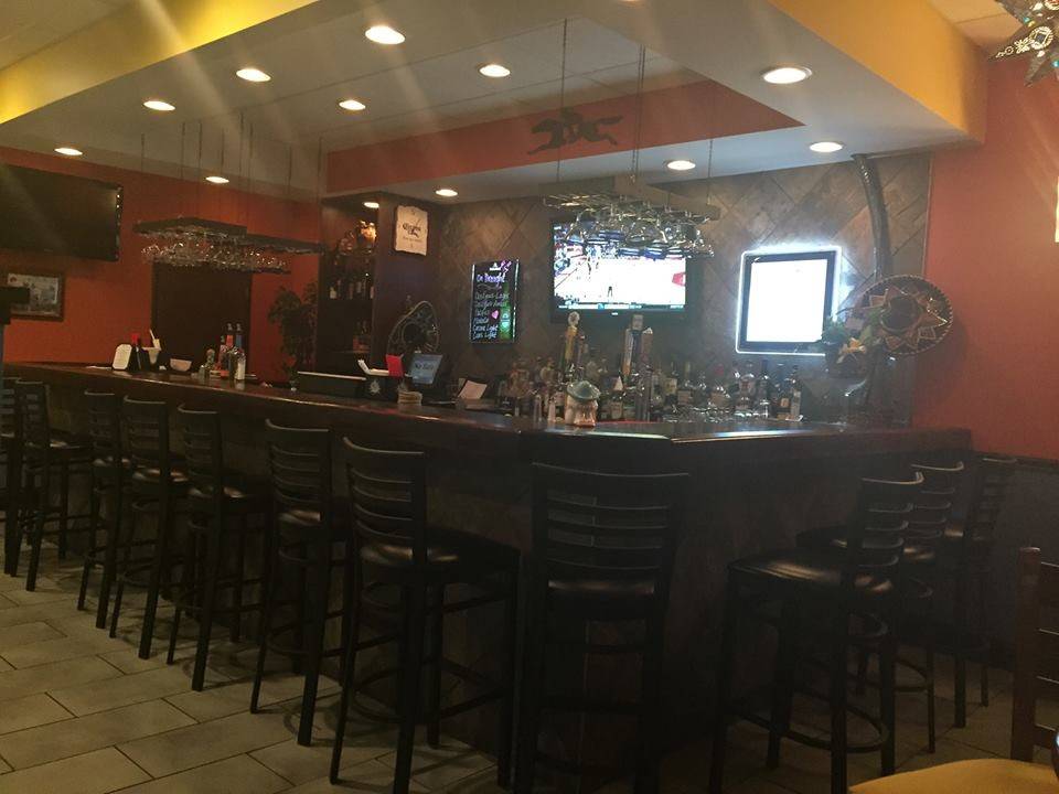 Leons Mexican | restaurant | 2100 Doubleday Ave, Ballston Spa, NY 12020, USA | 5184902058 OR +1 518-490-2058