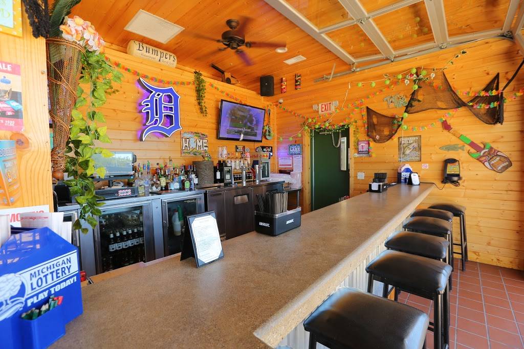 Bumpers Landing | restaurant | 31970 N River Rd, Harrison Charter Township, MI 48045, USA | 5866300501 OR +1 586-630-0501