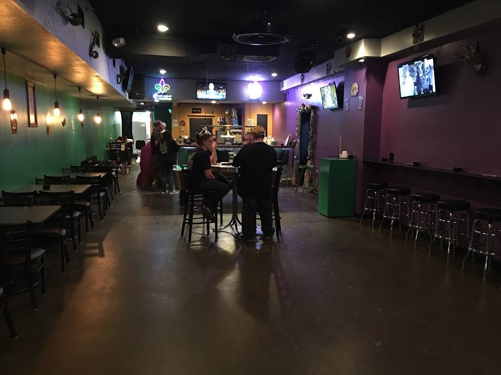 Mardi Gras Pizza & Pub | restaurant | 732 Main St, Lapel, IN 46051, USA | 7655343388 OR +1 765-534-3388