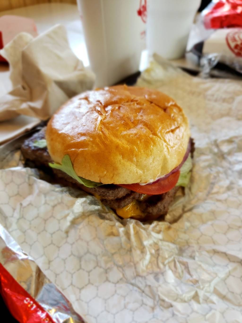 Wendys | restaurant | 2190 Stefko Blvd, Bethlehem, PA 18017, USA | 6109749611 OR +1 610-974-9611