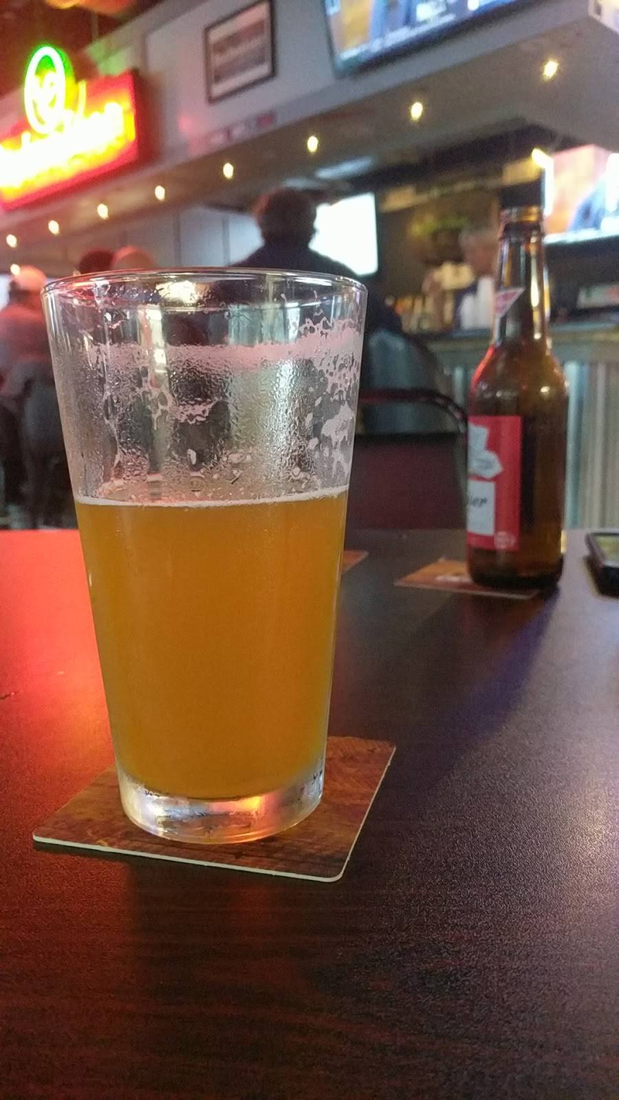 Mikes Hole in the Wall | restaurant | 535 Cherokee Blvd, Chattanooga, TN 37405, USA | 4234755259 OR +1 423-475-5259