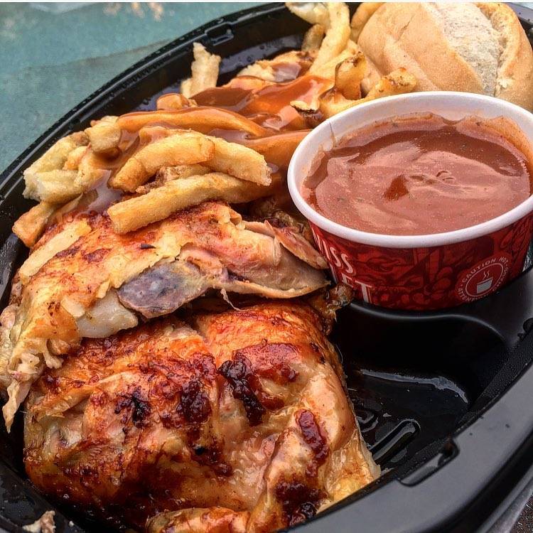 Swiss Chalet | restaurant | 6970 Financial Dr, Mississauga, ON L5N 8J4, Canada | 9055678172 OR +1 905-567-8172