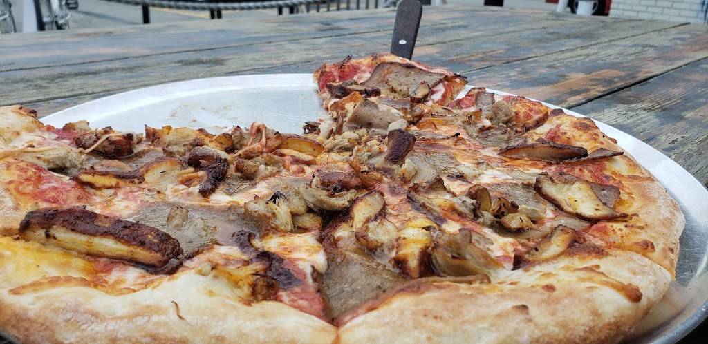 South Coast Pizza | restaurant | 1103 Sevier Ave, Knoxville, TN 37920, USA | 8652005818 OR +1 865-200-5818