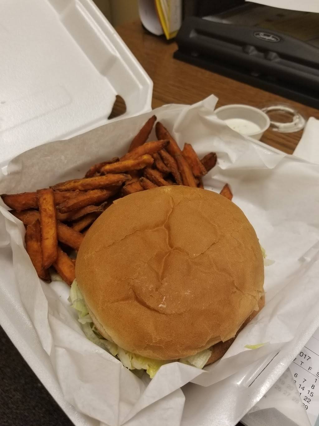 Ricks Old Fashioned Burgers | restaurant | 11620 Plano Rd, Dallas, TX 75243, USA | 2143488400 OR +1 214-348-8400