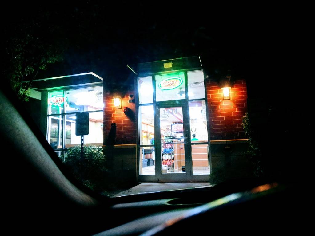 Subway Restaurants | restaurant | 1414 E Algonquin Rd, Schaumburg, IL 60173, USA | 8479258600 OR +1 847-925-8600