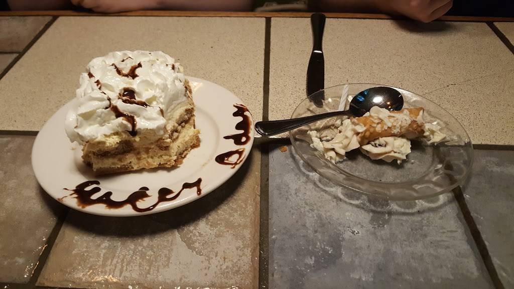 Johnnys Italian Restaurant | restaurant | 2907 FL-590, Clearwater, FL 33759, USA | 7277972940 OR +1 727-797-2940