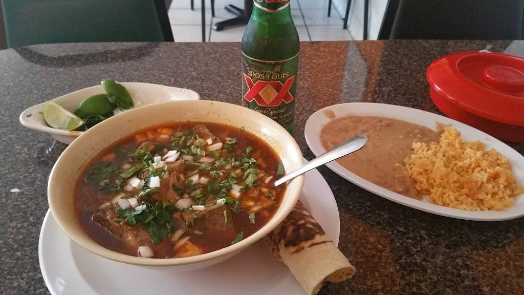 Cenaduria La Gorda | restaurant | 10654 Cedar Ave, Bloomington, CA 92316, USA | 9098771490 OR +1 909-877-1490