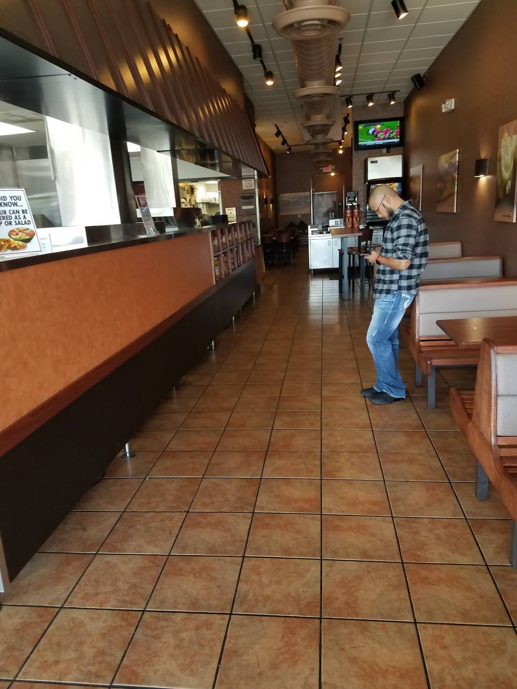 Penn Station East Coast Subs | restaurant | 5006 Mud Ln, Louisville, KY 40229, USA | 5029622141 OR +1 502-962-2141