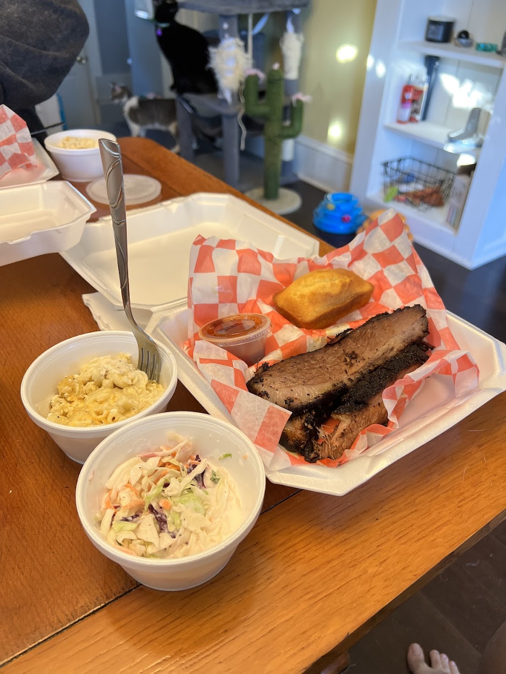 Books BBQ | restaurant | 962 Broad, Wadsworth, OH 44281, USA | 3303315393 OR +1 330-331-5393