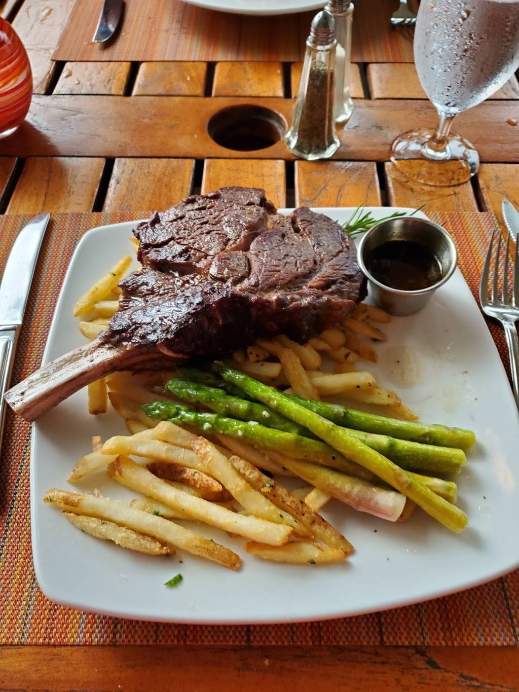 Butterfly Café | restaurant | 2600 Overseas Hwy, Marathon, FL 33050, USA | 3052897177 OR +1 305-289-7177