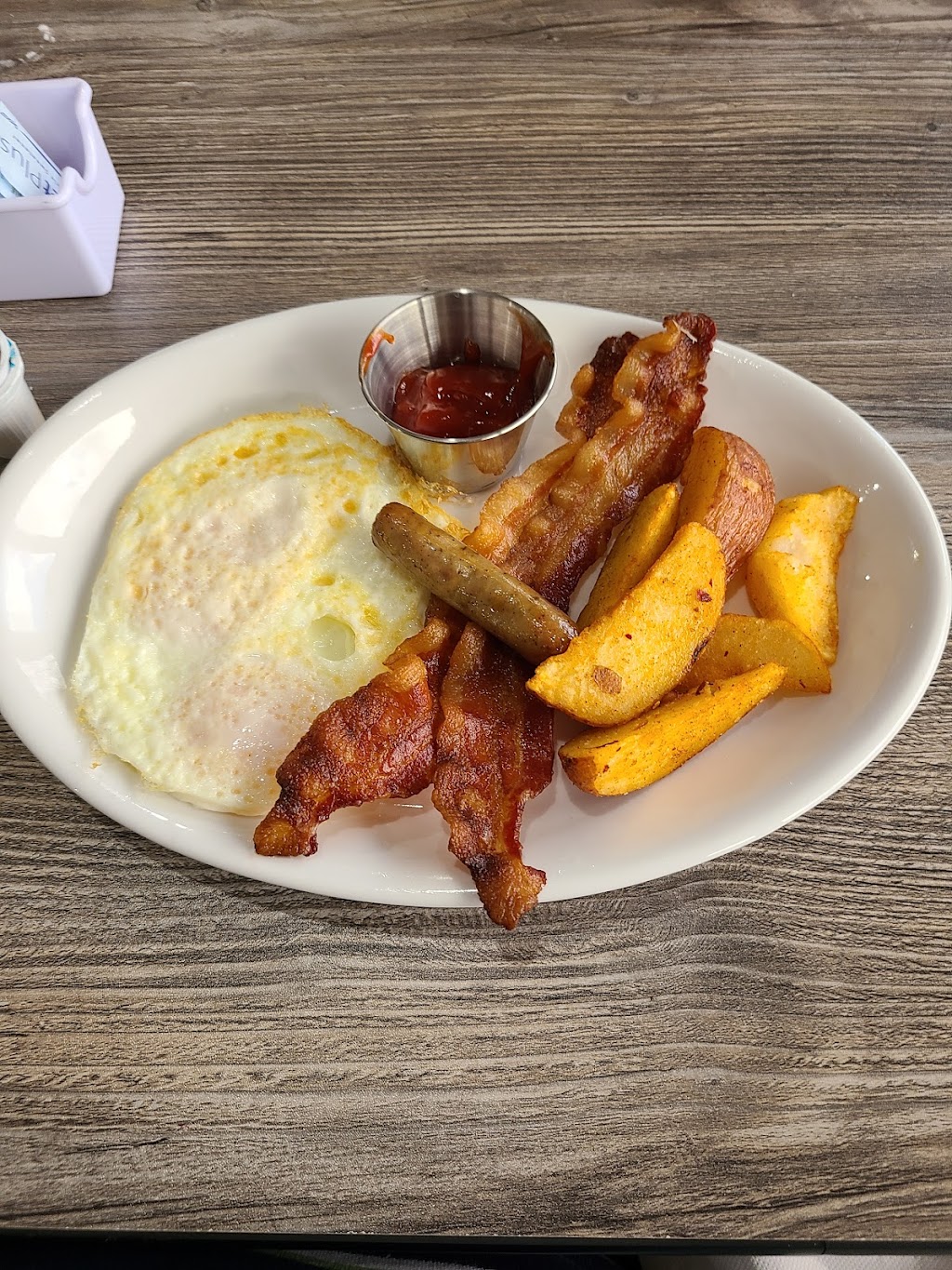 Nanas Pancake Place | restaurant | 309 N Main St, Bryan, OH 43506, USA | 4192129177 OR +1 419-212-9177