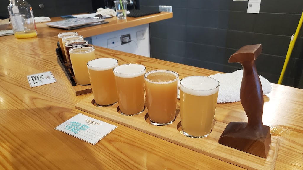 Good City Brewing | restaurant | 2108 N Farwell Ave, Milwaukee, WI 53202, USA | 4145394343 OR +1 414-539-4343