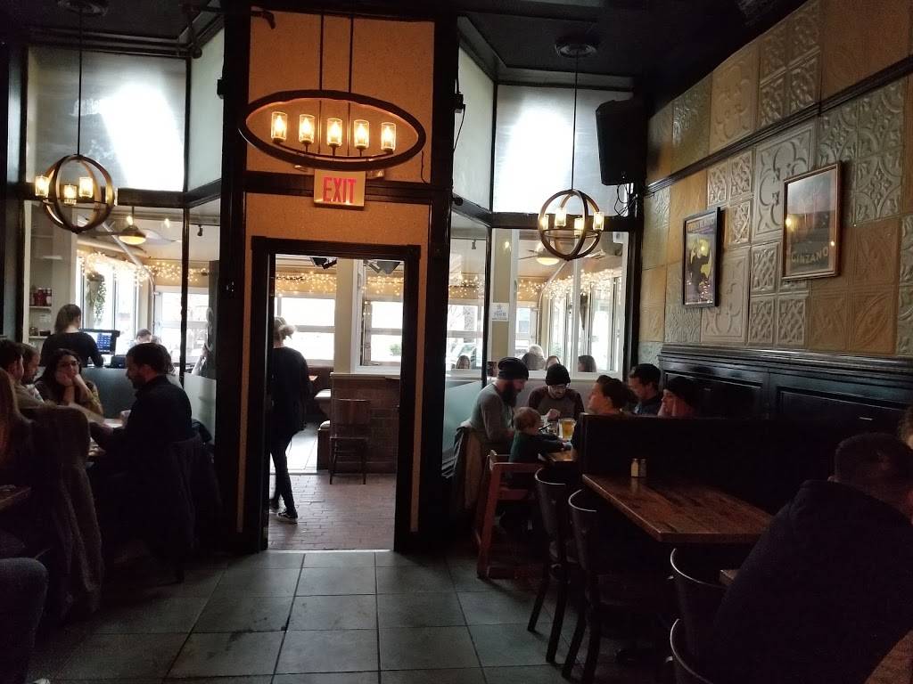 3 Monkeys Bar & Grill | restaurant | 2525 W Main St, Richmond, VA 23220, USA | 8042042525 OR +1 804-204-2525