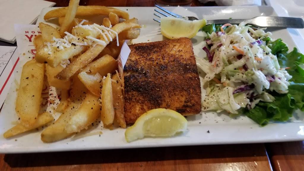 Red Robin Gourmet Burgers and Brews | restaurant | 12007 Harbor Blvd, Garden Grove, CA 92840, USA | 7149714775 OR +1 714-971-4775