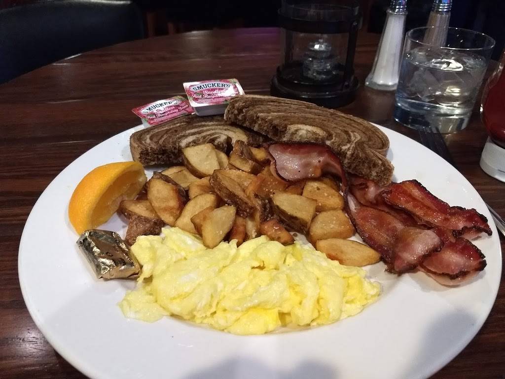 Bowery Bros. Drinks & Pub Fare | restaurant | 505 W Superior St, Duluth, MN 55802, USA | 2187278981 OR +1 218-727-8981