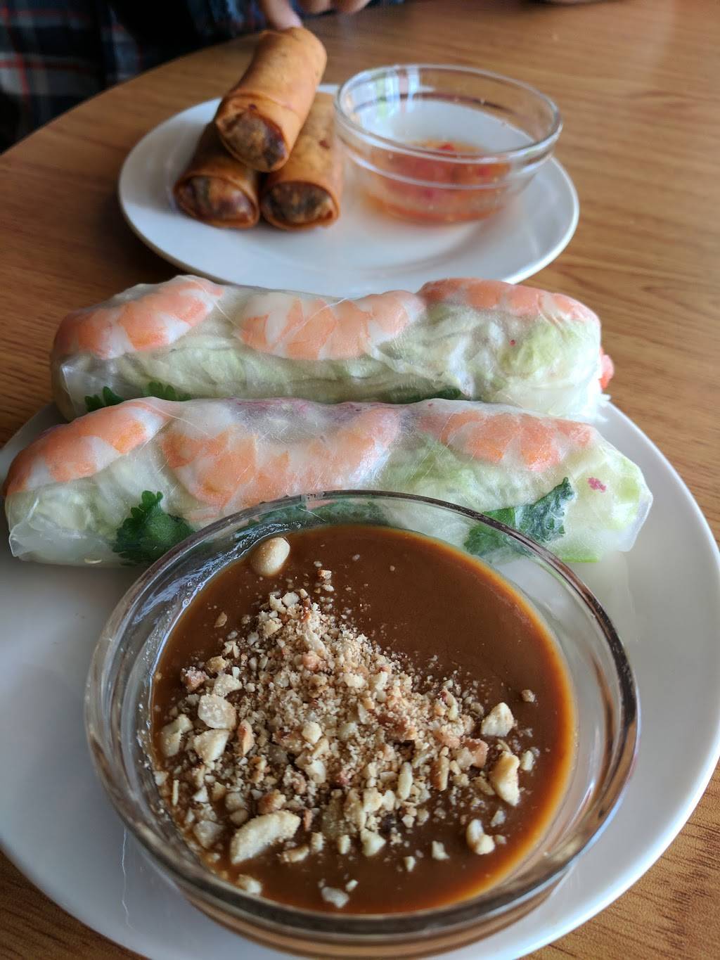 Pho Le’s Noodles & Sandwiches | restaurant | 6540 E Central Ave, Wichita, KS 67206, USA | 3162952883 OR +1 316-295-2883