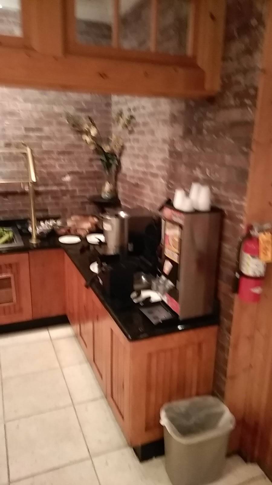 Moose Creek Steakhouse | restaurant | 10000 Baltimore Ave, College Park, MD 20740, USA | 3013456700 OR +1 301-345-6700