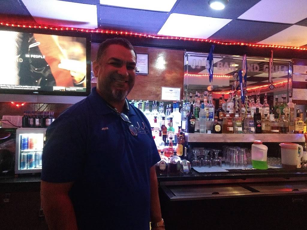 JJs Bar & Grill | restaurant | 726 E Oglethorpe Hwy, Hinesville, GA 31313, USA | 9128779119 OR +1 912-877-9119