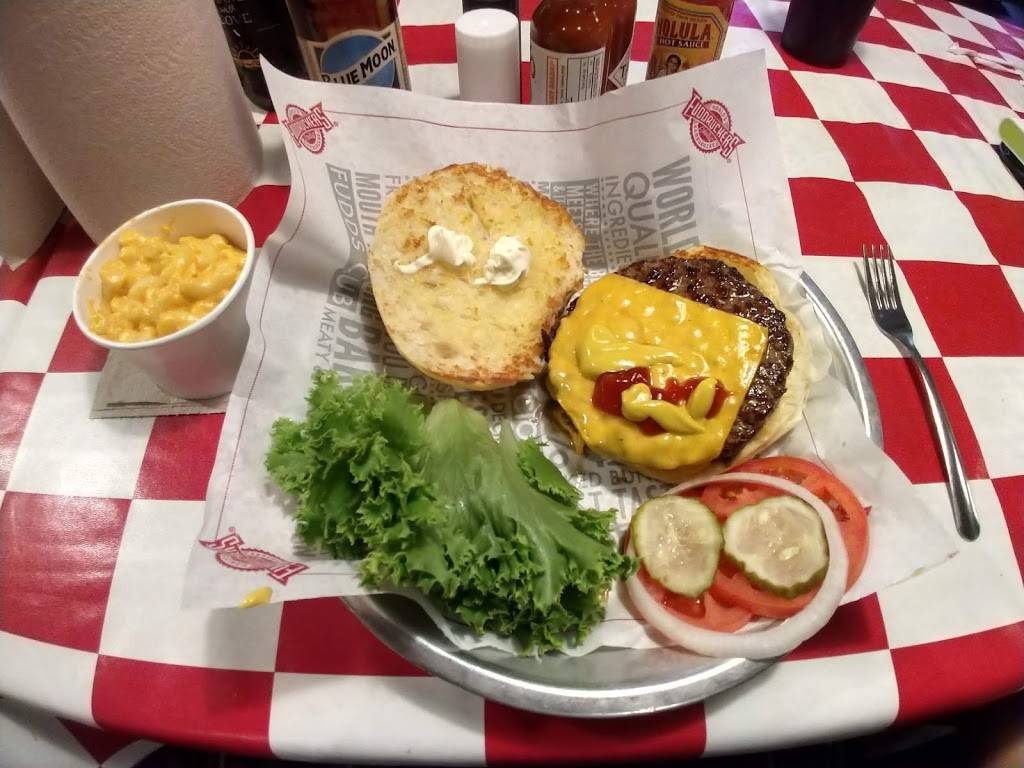 Fuddruckers | restaurant | 32175 Union Landing Blvd, Union City, CA 94587, USA | 5103248900 OR +1 510-324-8900